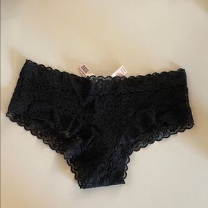 NWT Victoria's Secret Black Lace Cheeky Panties Size Medium